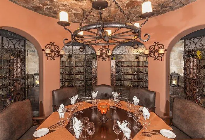 The Club At Hacienda Del Mar